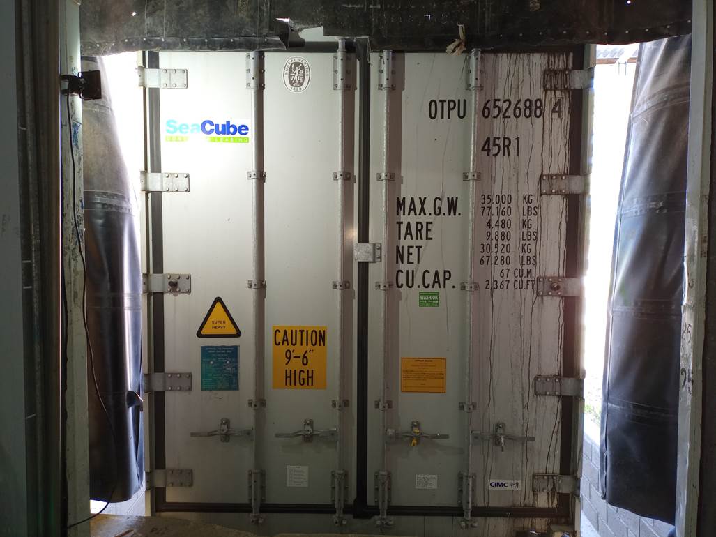 Puerta de entrada de tienda

Descripci�n generada autom�ticamente con confianza baja