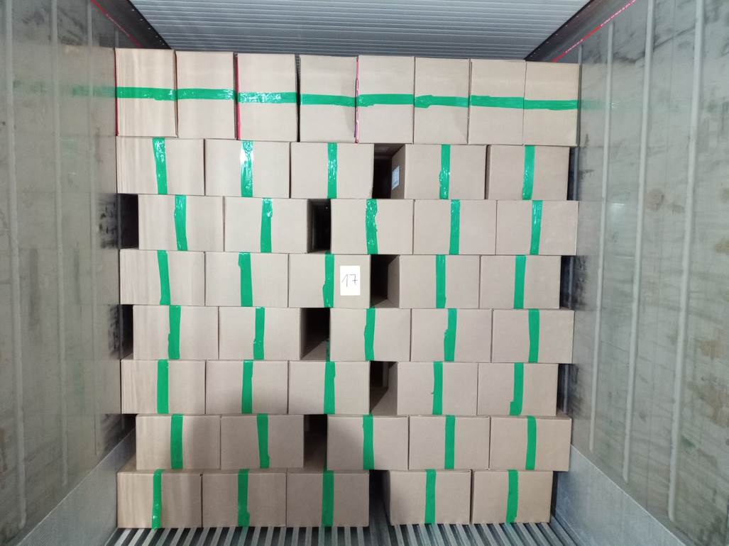 Imagen que contiene interior, con baldosas, azulejo, verde
Descripción generada automáticamente