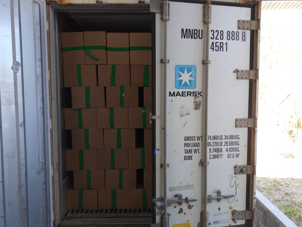 Imagen que contiene edificio, puerta, frente, peque�o

Descripci�n generada autom�ticamente