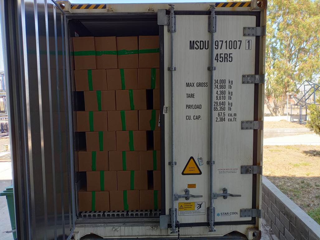 Imagen que contiene exterior, edificio, pasto, lado
Descripción generada automáticamente