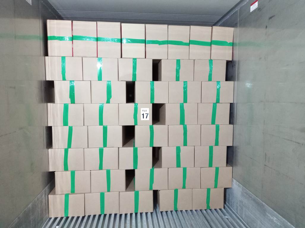 Imagen que contiene interior, con baldosas, azulejo, verde

El contenido generado por IA puede ser incorrecto.