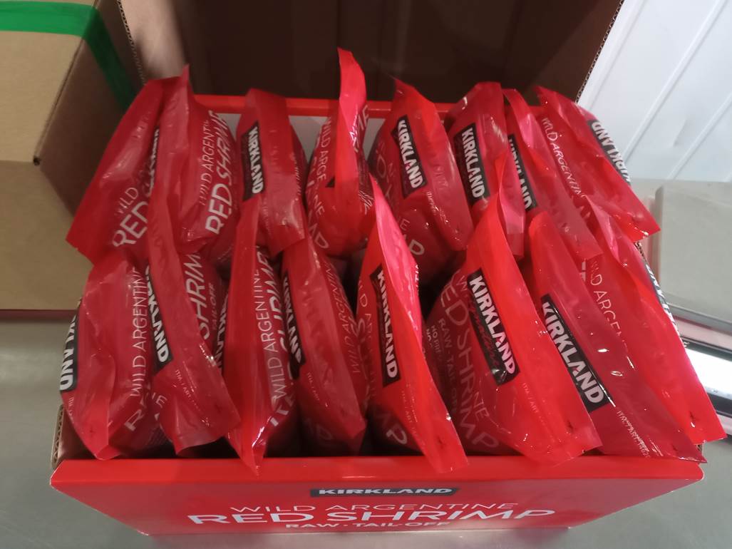 Imagen que contiene interior, tabla, naranja, caja

El contenido generado por IA puede ser incorrecto.