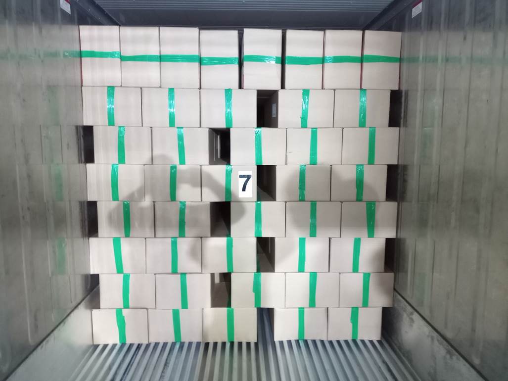 Imagen que contiene interior, con baldosas, azulejo, colorido

El contenido generado por IA puede ser incorrecto.