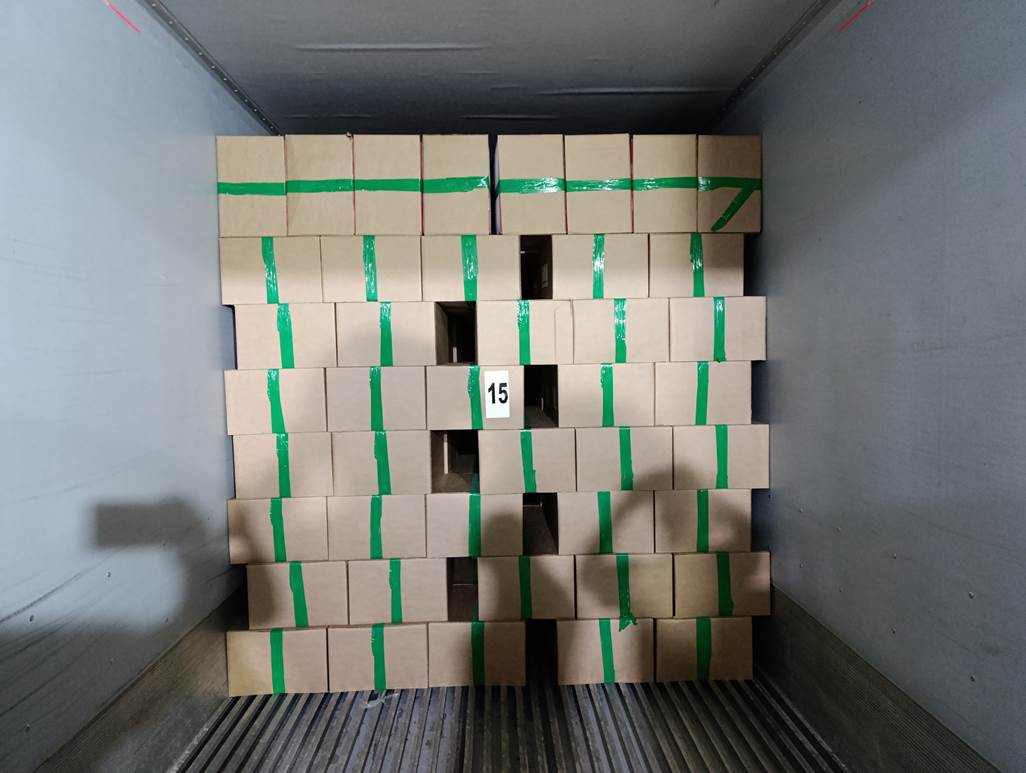 Imagen que contiene interior, verde, pequeño, con baldosas
El contenido generado por IA puede ser incorrecto.