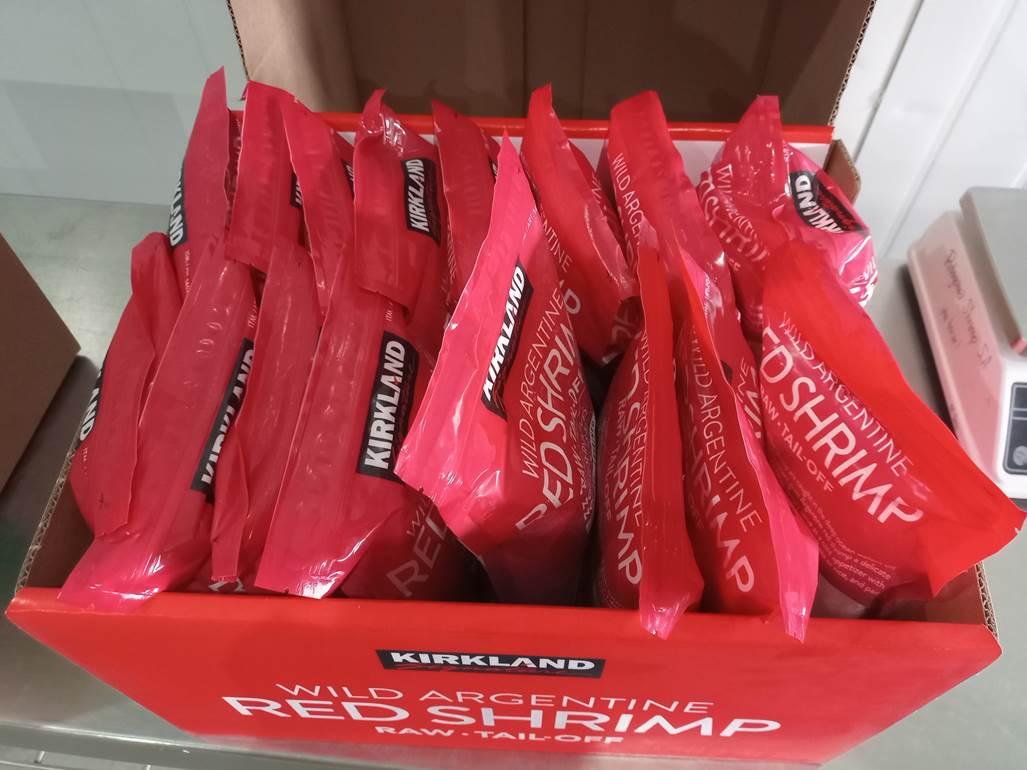 Imagen que contiene caja, rosa, tabla, caliente

El contenido generado por IA puede ser incorrecto.