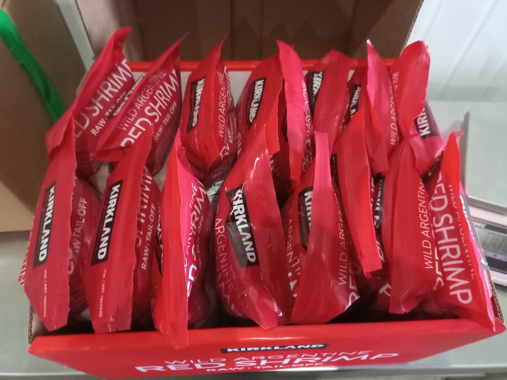 Imagen que contiene interior, tabla, comida, libro

El contenido generado por IA puede ser incorrecto.